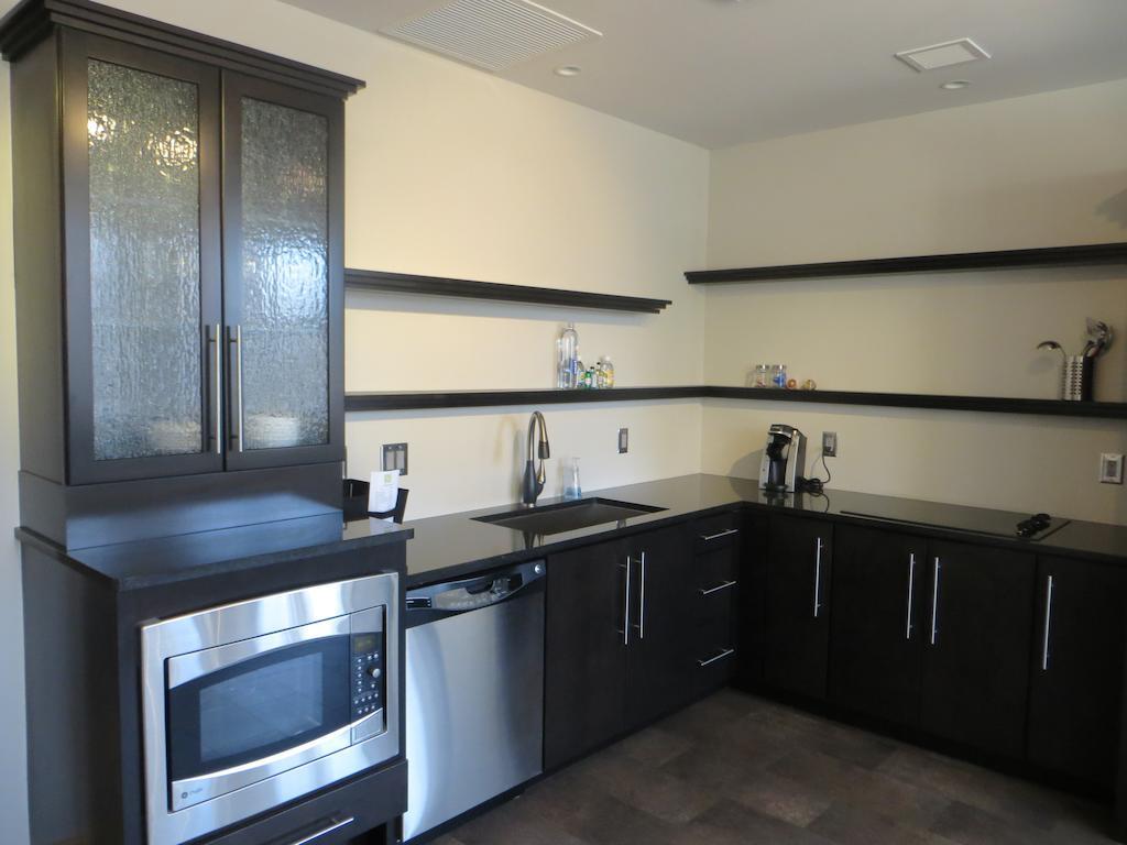 Suites At 118 Bloomington Ruang foto