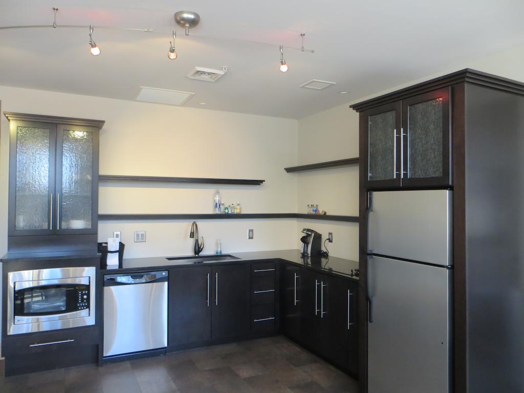 Suites At 118 Bloomington Bagian luar foto